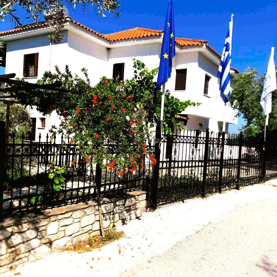 Villa Leonidas Greecefiloxenia Lefokastro Exterior foto