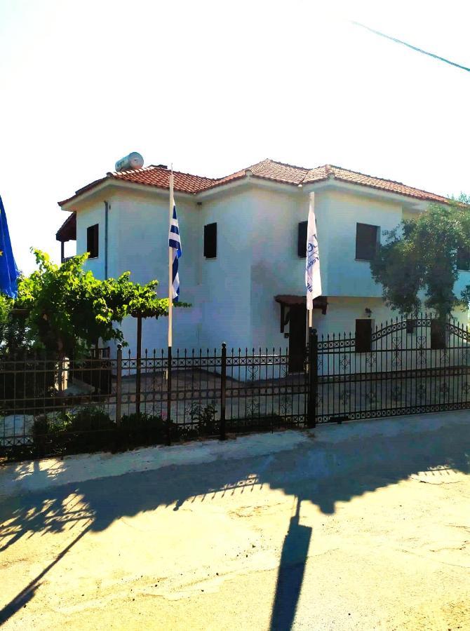 Villa Leonidas Greecefiloxenia Lefokastro Exterior foto
